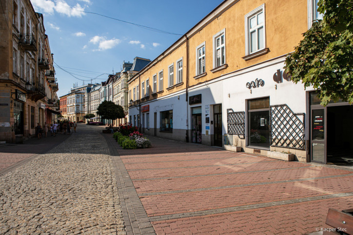 Lokal Sprzedaż Tarnów Wałowa 1