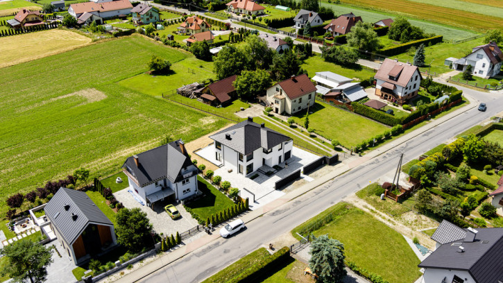 Dom Sprzedaż Wesołów 9