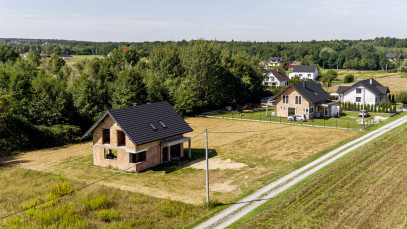 Dom Sprzedaż Lipiny