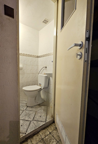 Dom Sprzedaż Dys Poprzeczna 13