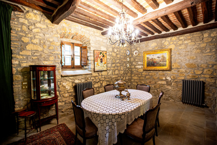 Obiekt Sprzedaż Cortona, Toskania, Włochy Via Santa Maria Nuova 36